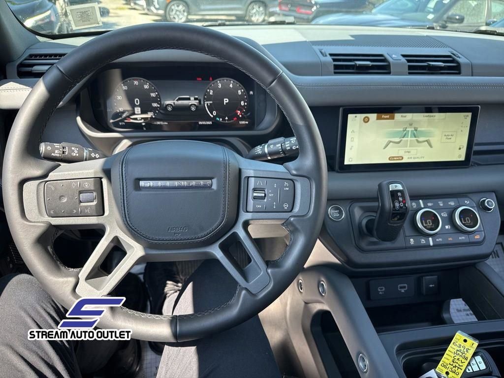 Used 2024 Land Rover Defender 110 X-Dynamic SE image 23