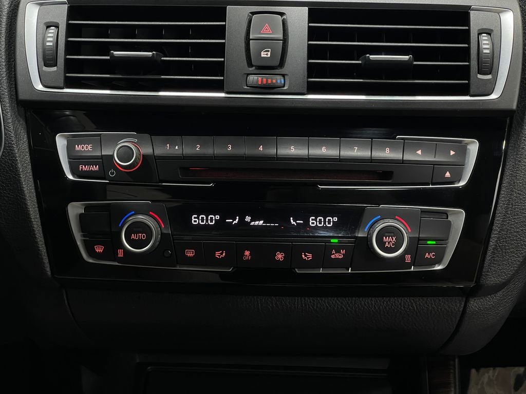 Used 2016 BMW M235i Convertible image 23