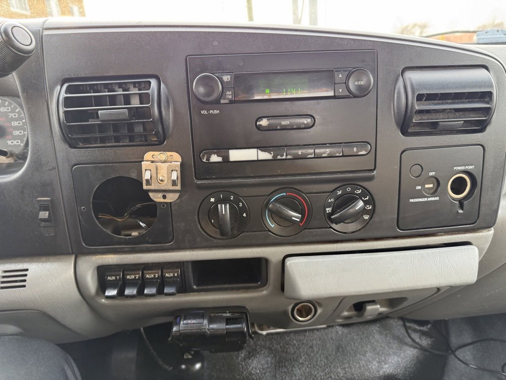 Used 2005 Ford F250 XL image 33