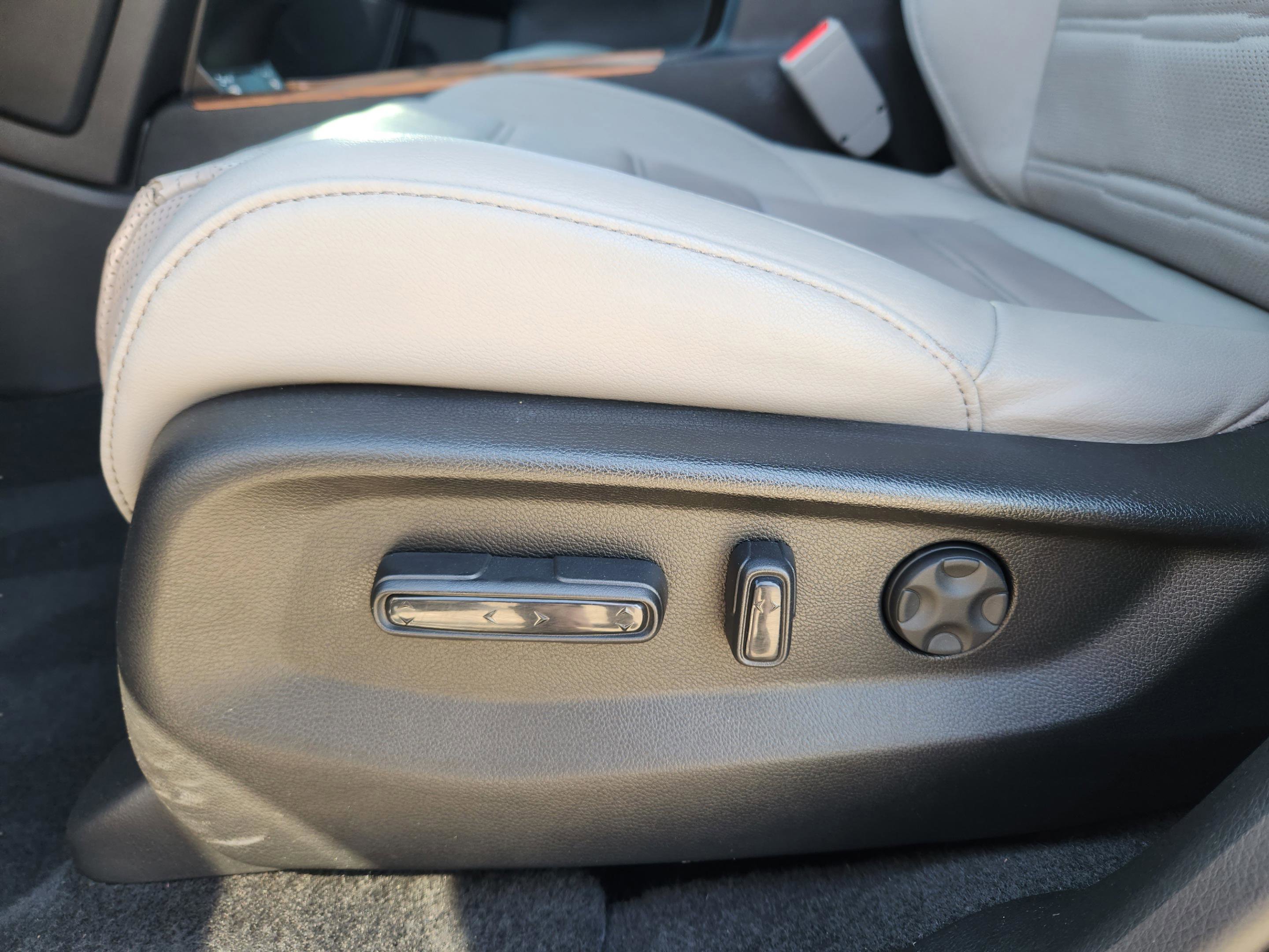 Used 2022 Honda CR-V Touring image 24