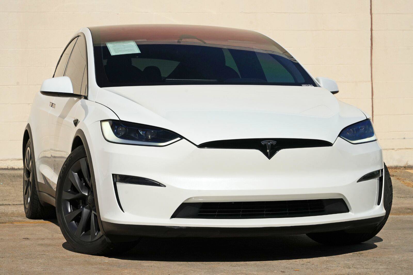 Used 2024 Tesla Model X AWD/4WD image 2