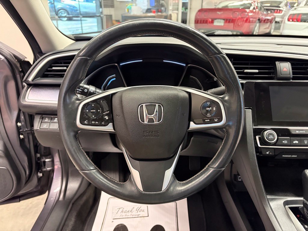 Used 2018 Honda Civic Touring image 12