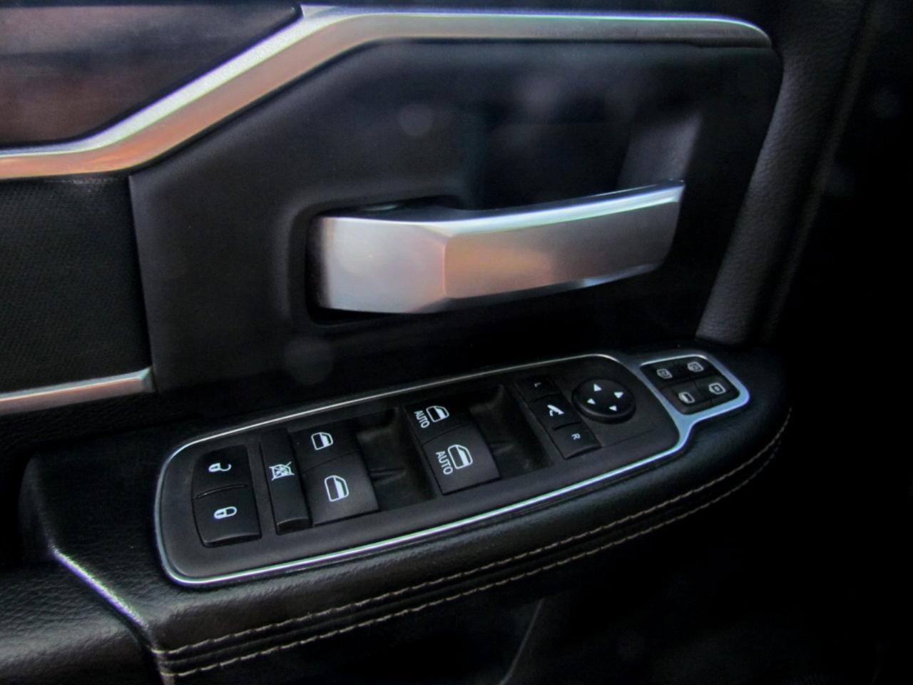 Used 2024 RAM 2500 Big Horn AWD/4WD image 25