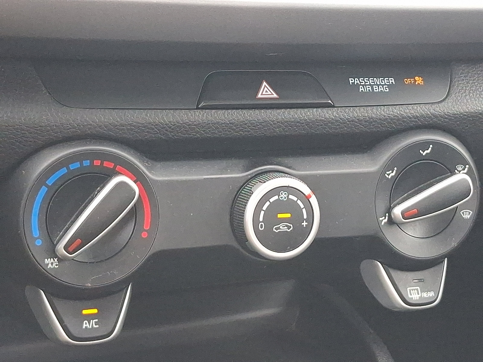 Used 2022 Kia Rio LX FWD image 15