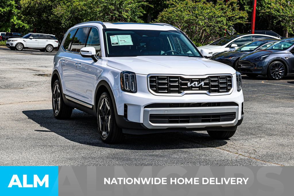 Used 2025 Kia Telluride S AWD/4WD image 5