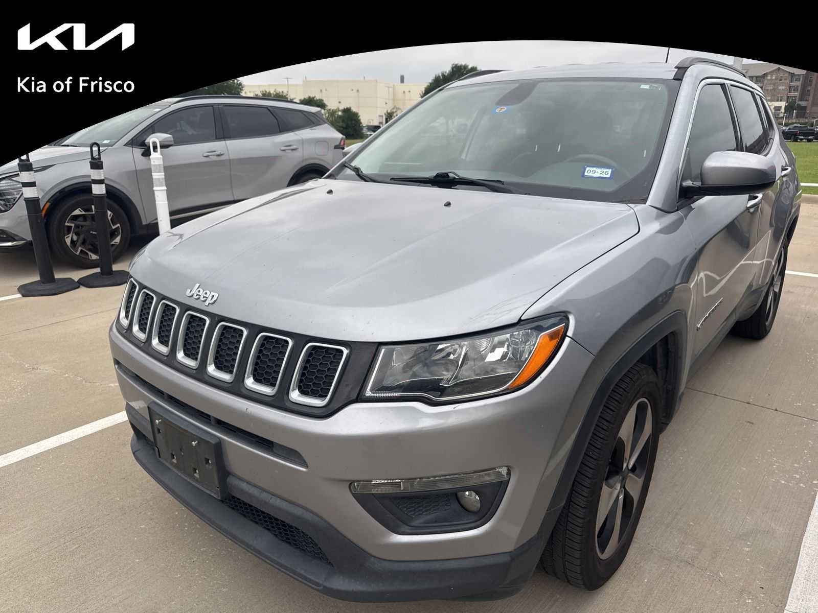 Used 2017 Jeep Compass Latitude w/ Popular Equipment Group FWD image 1