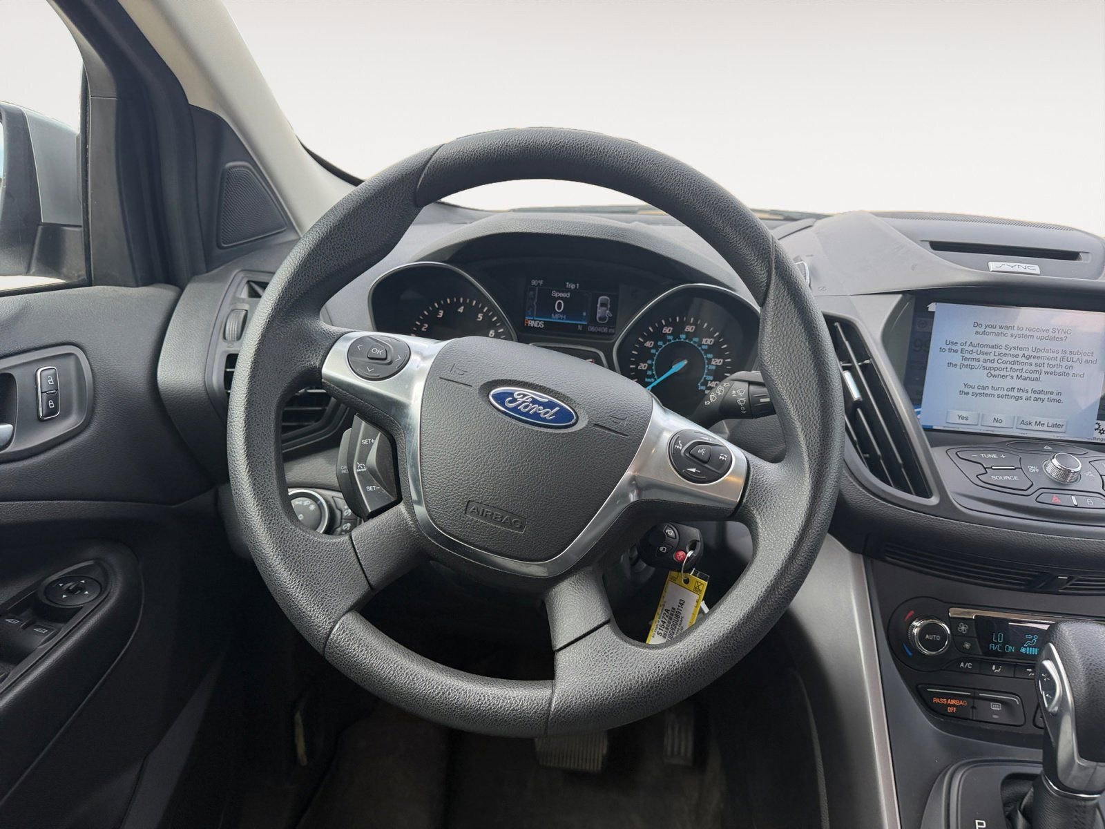 Used 2016 Ford Escape SE w/ Equipment Group 201A FWD image 12