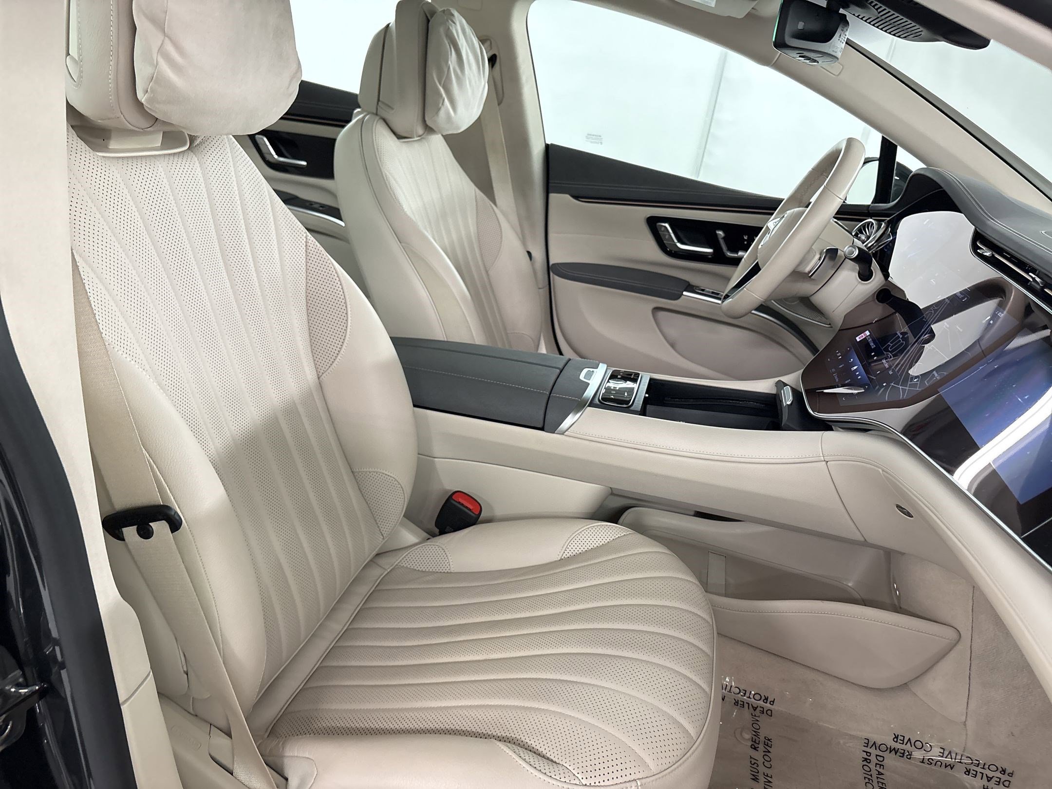 Certified 2022 Mercedes-Benz EQS 580 4MATIC Sedan image 31