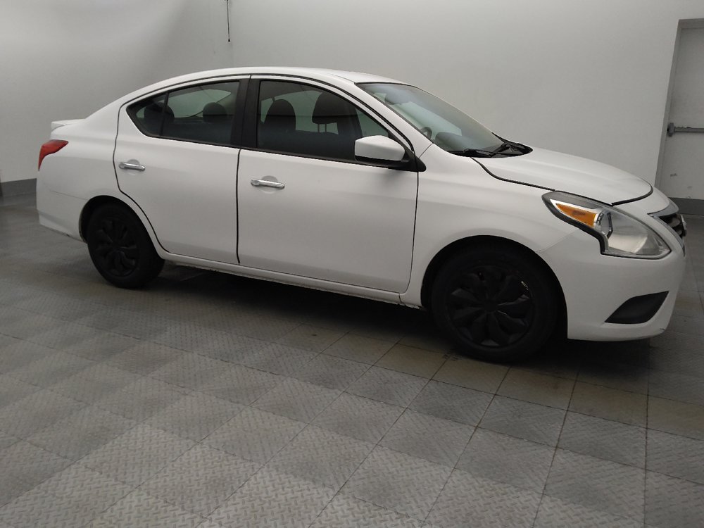 Used 2019 Nissan Versa SV FWD image 11