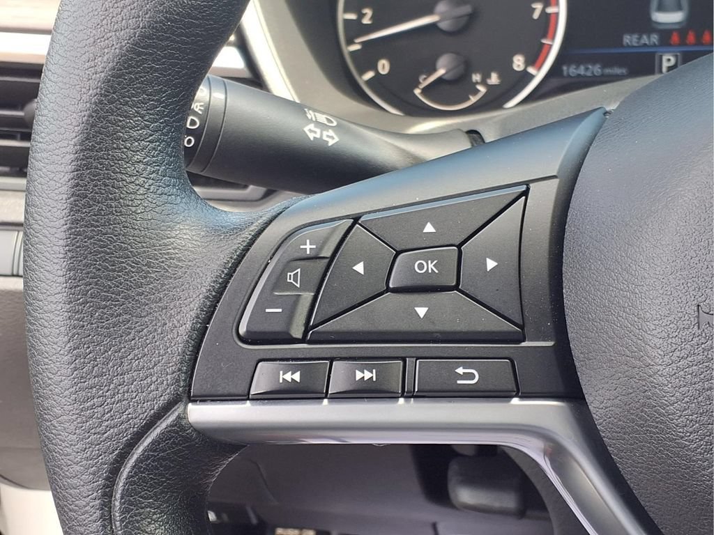 Used 2025 Nissan Altima 2.5 SV FWD image 16