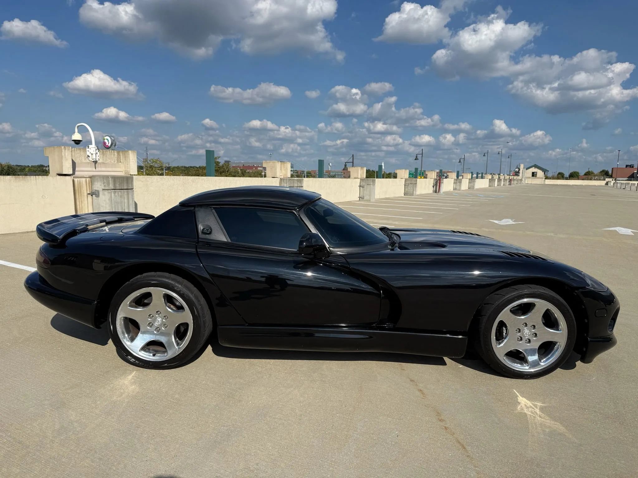 Used 2000 Dodge Viper RT/10 image 4