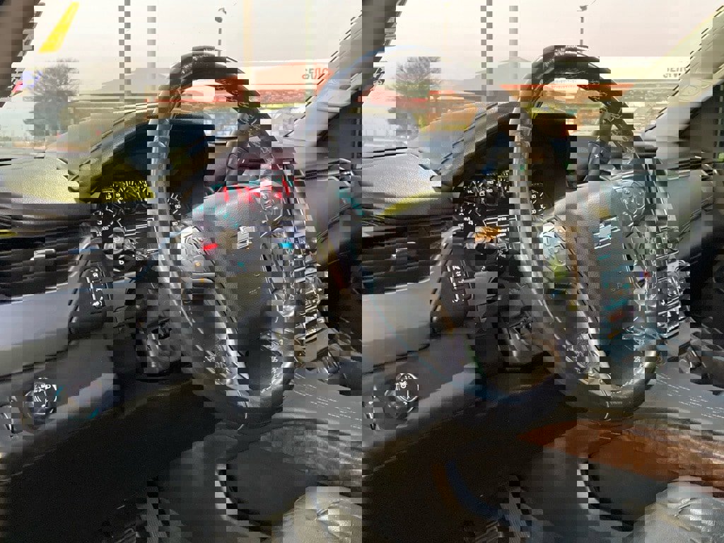 Used 2018 Chevrolet Tahoe LT image 9