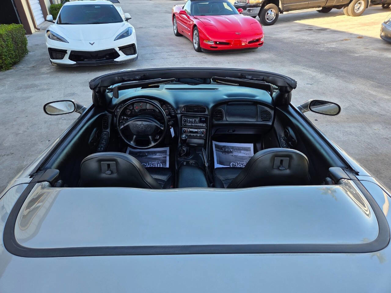 Used 2001 Chevrolet Corvette Convertible w/ Preferred Equipment Group2 image 22