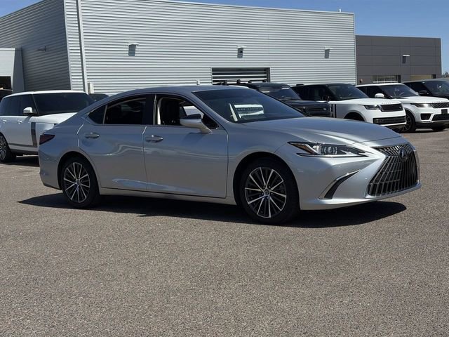 Used 2023 Lexus ES 350 w/ Premium Package image 4