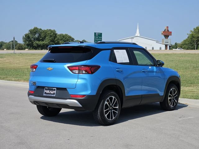 Used 2025 Chevrolet TrailBlazer LT AWD/4WD image 7