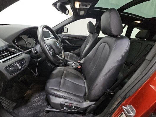 Used 2019 BMW X1 xDrive28i w/ Convenience Package AWD/4WD image 12