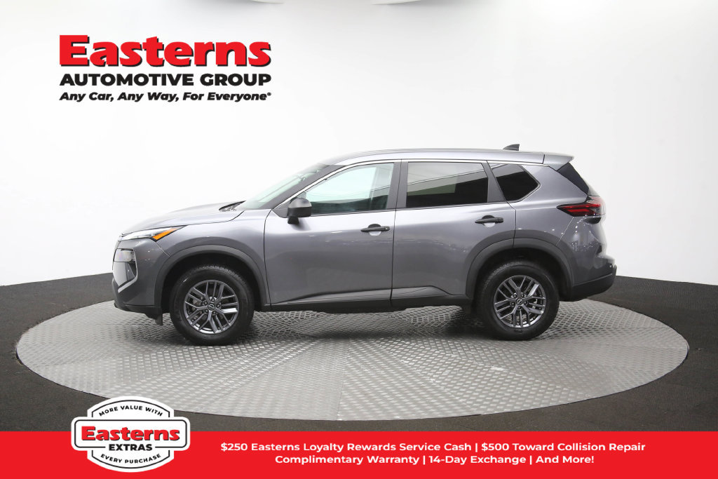 Used 2024 Nissan Rogue S AWD/4WD image 58