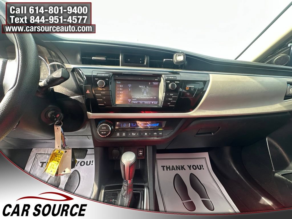 Used 2016 Toyota Corolla LE FWD image 17