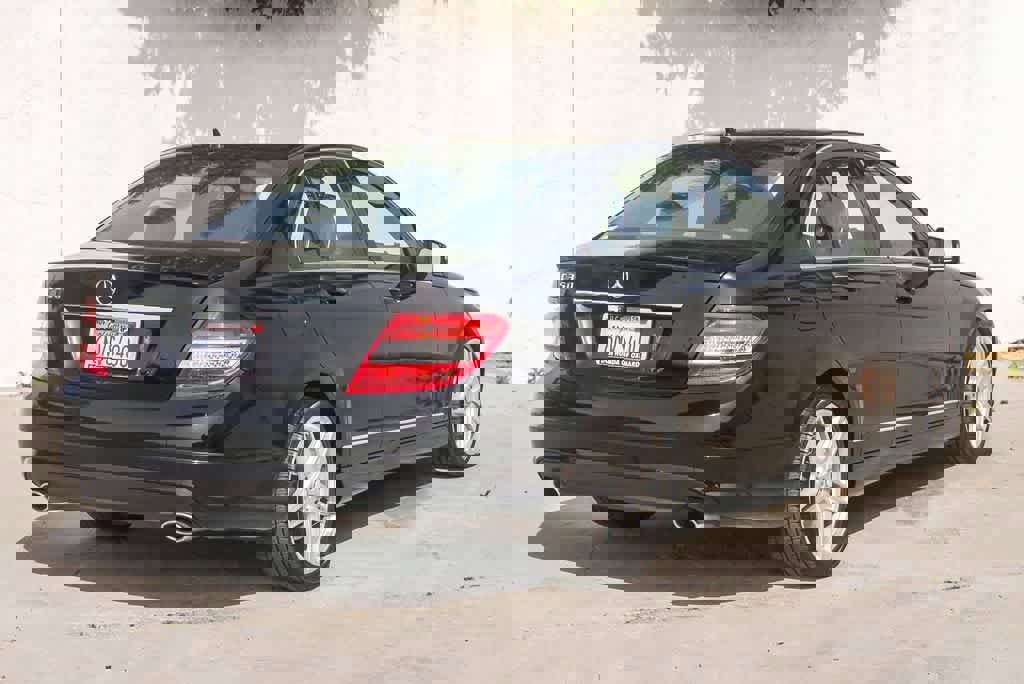 Used 2011 Mercedes-Benz C 350 Sport image 7