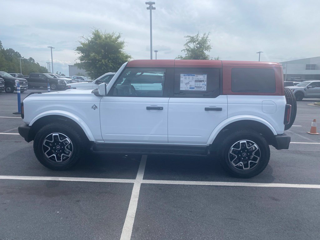 New 2026 Ford Bronco Outer Banks AWD/4WD image 4