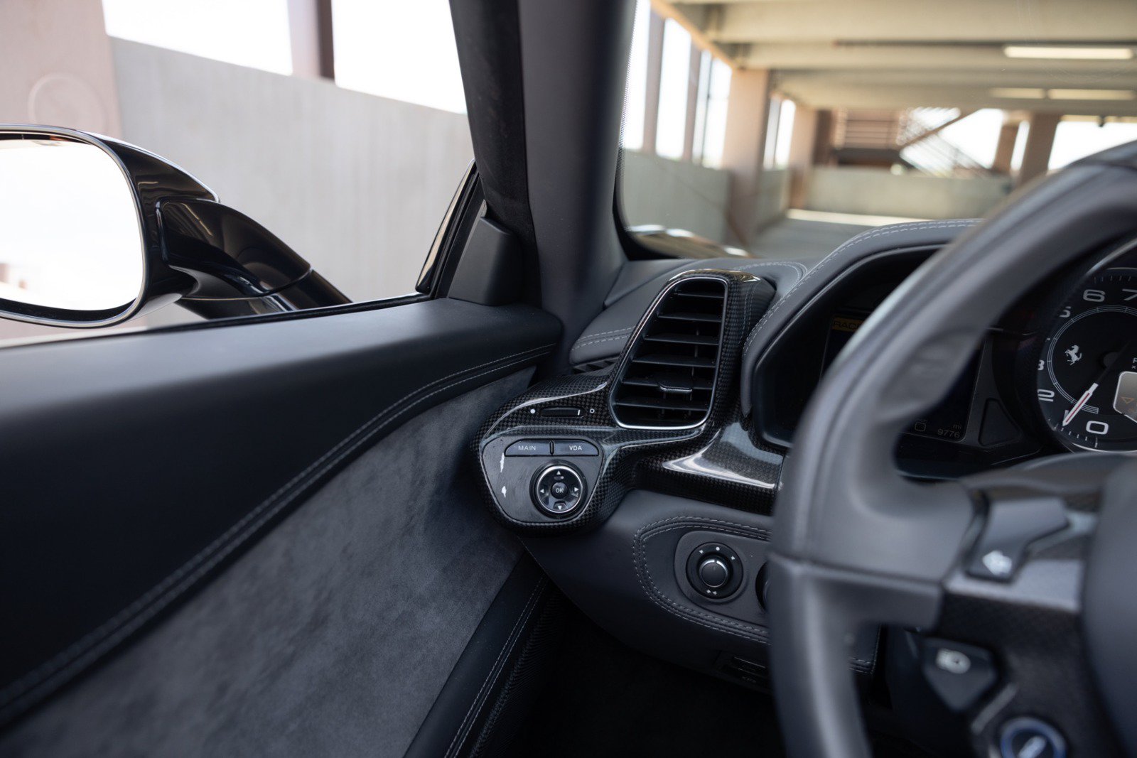 Used 2012 Ferrari 458 Spider RWD image 44