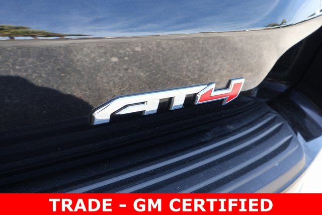 Used 2022 GMC Yukon AT4 w/ Technology Package AWD/4WD image 8
