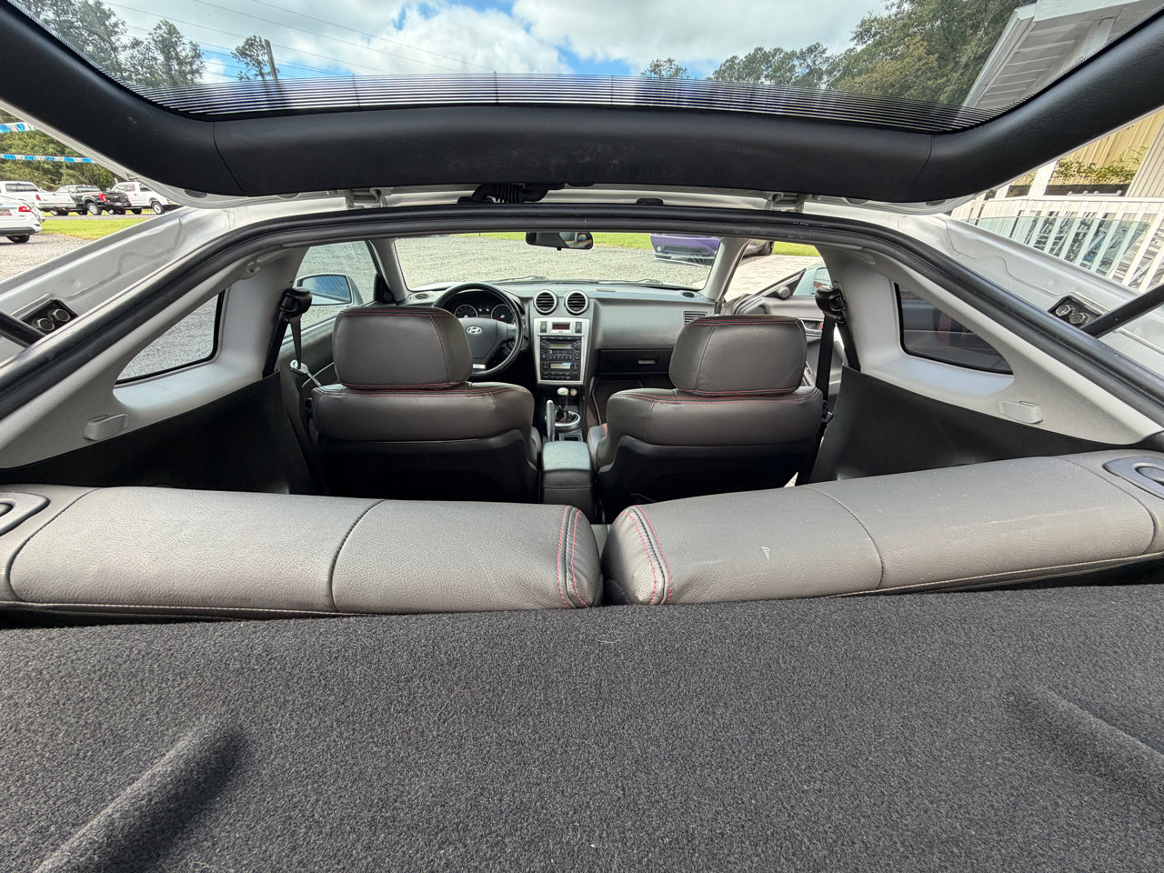 Used 2006 Hyundai Tiburon GT image 13