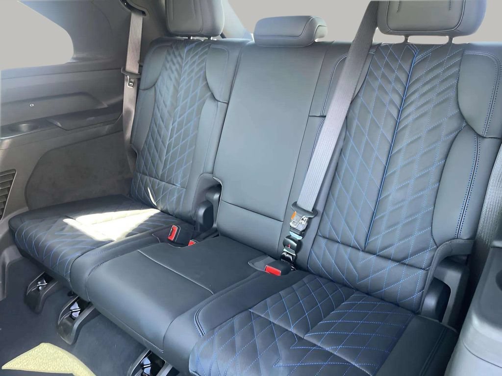 New 2025 Cadillac Escalade IQ Sport 1 w/ LPO, ONYX Package AWD/4WD image 36