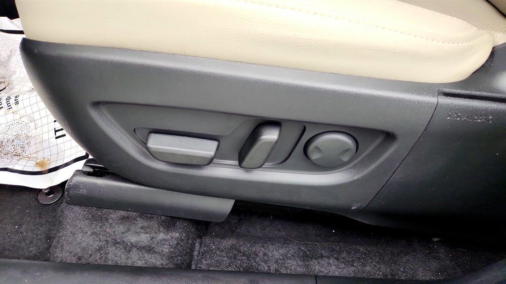 Used 2025 MAZDA CX-90 Plug-In Hybrid w/Premium Sport image 12