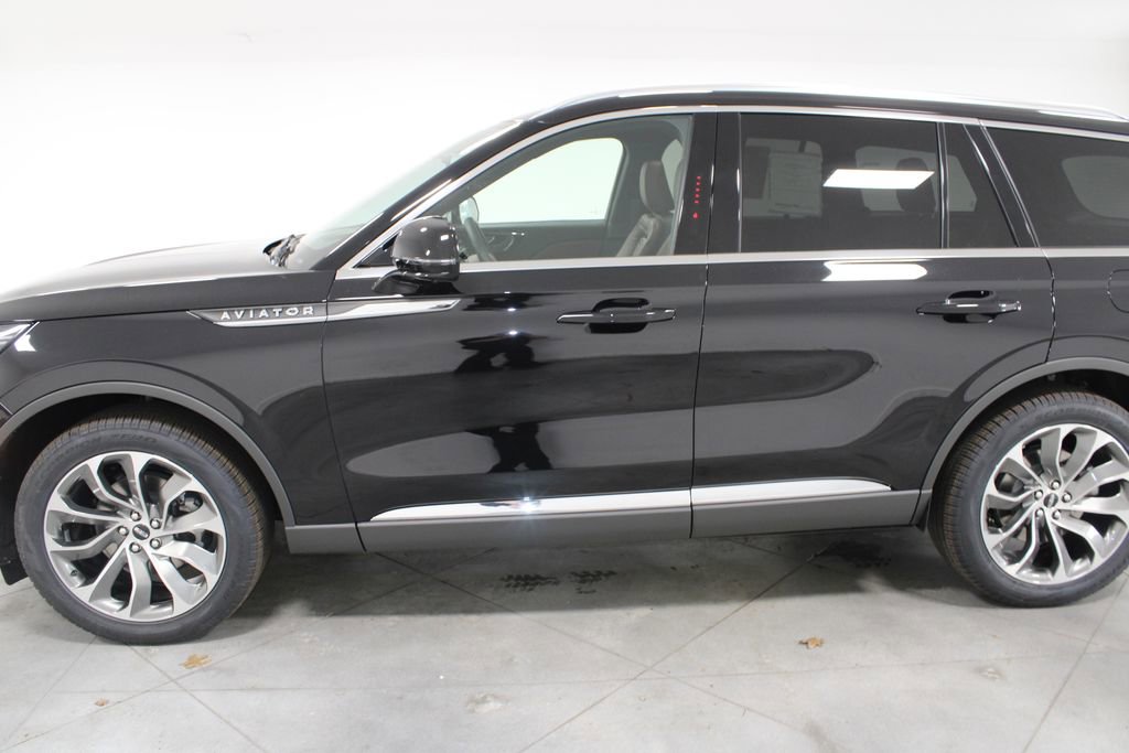 New 2026 Lincoln Aviator Reserve image 5