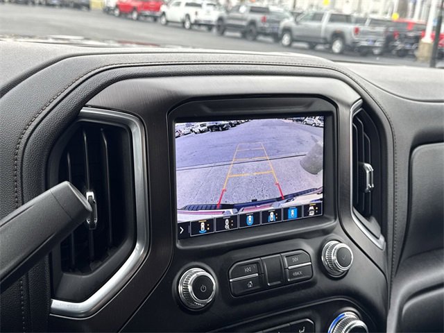 Used 2023 GMC Sierra 2500 AT4 w/ AT4 Preferred Package image 18