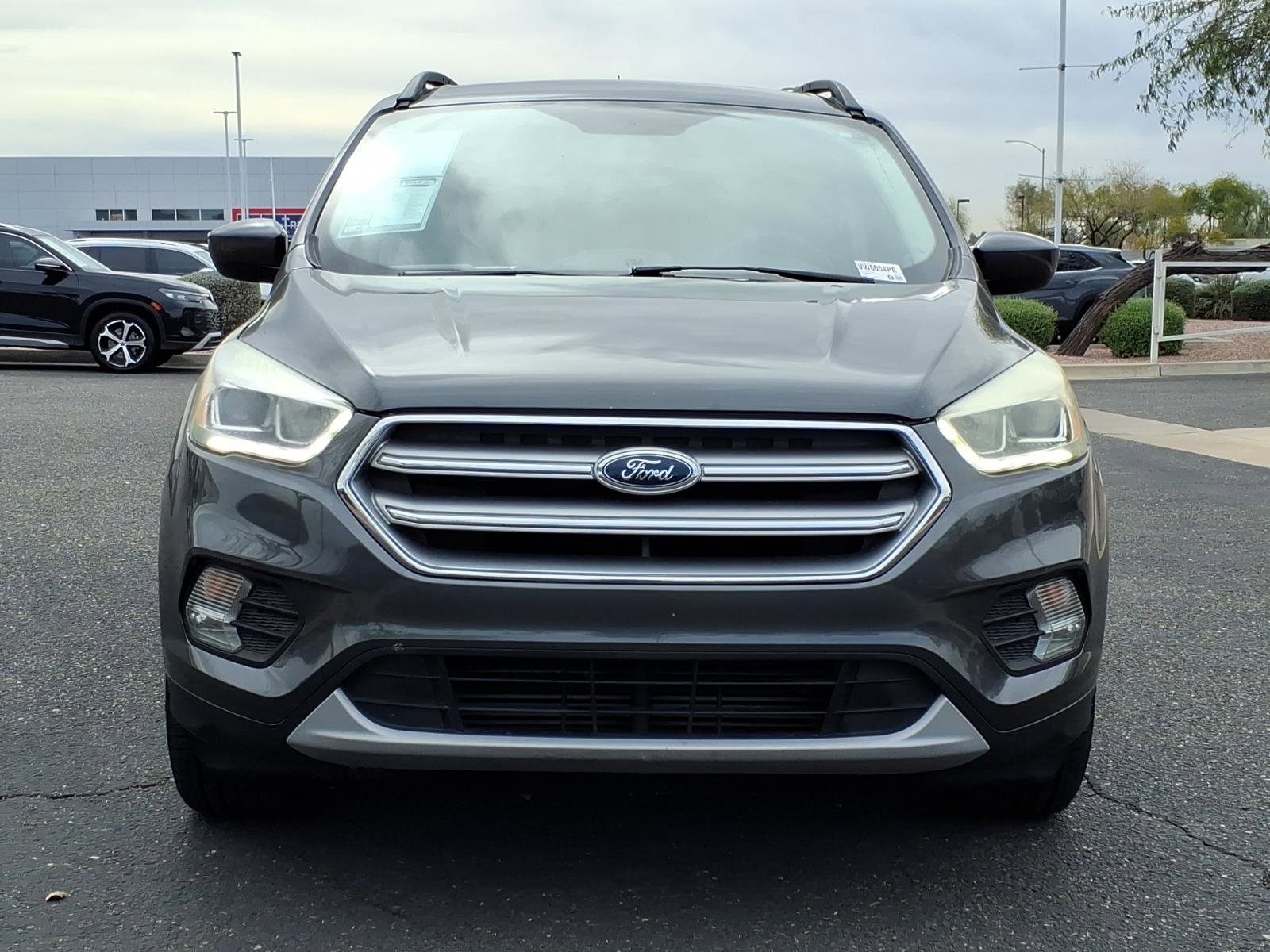 Used 2017 Ford Escape SE w/ Equipment Group 201A image 2