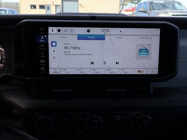 Used 2025 Jeep Gladiator Sport image 26