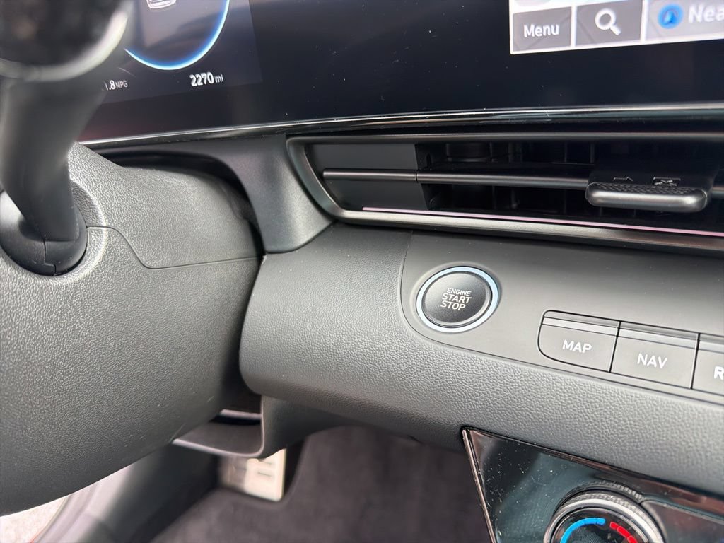 Used 2025 Hyundai Elantra N FWD image 27