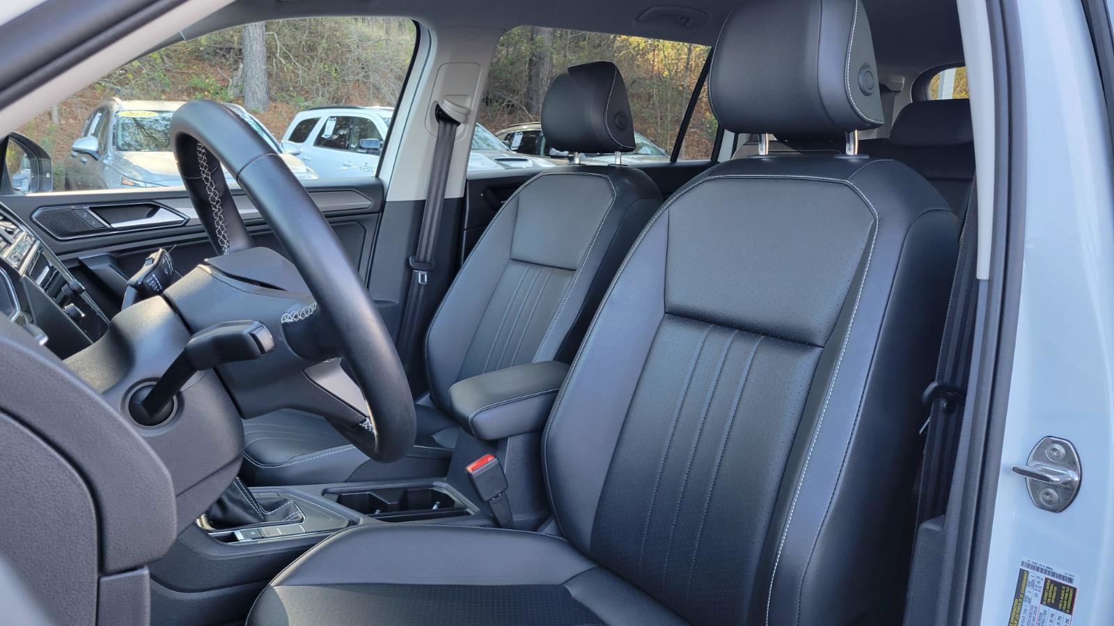 Certified 2024 Volkswagen Tiguan SE image 23