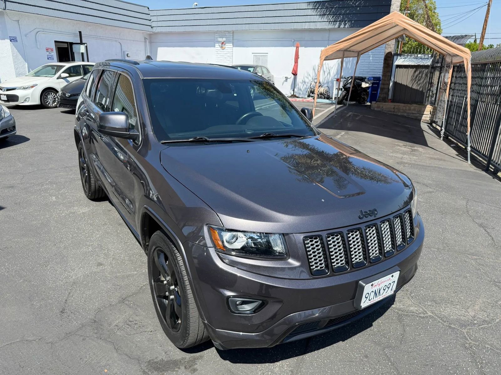 Used 2014 Jeep Grand Cherokee Altitude RWD image 10