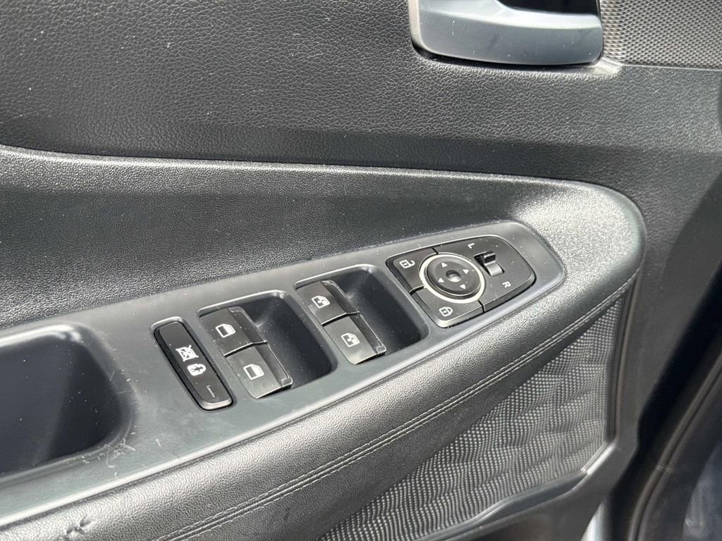 Used 2020 Hyundai Santa Fe SEL image 18