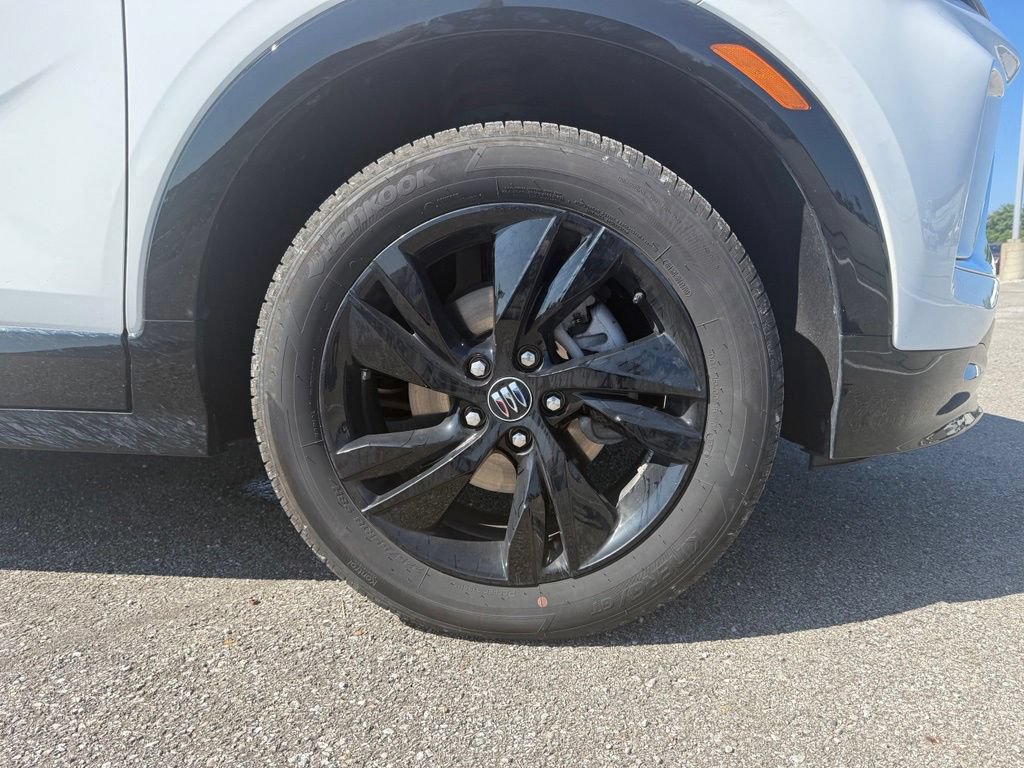 Used 2024 Buick Encore GX Sport Touring w/ Comfort Package AWD/4WD image 17