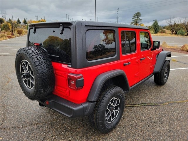 Used 2024 Jeep Wrangler Rubicon image 5