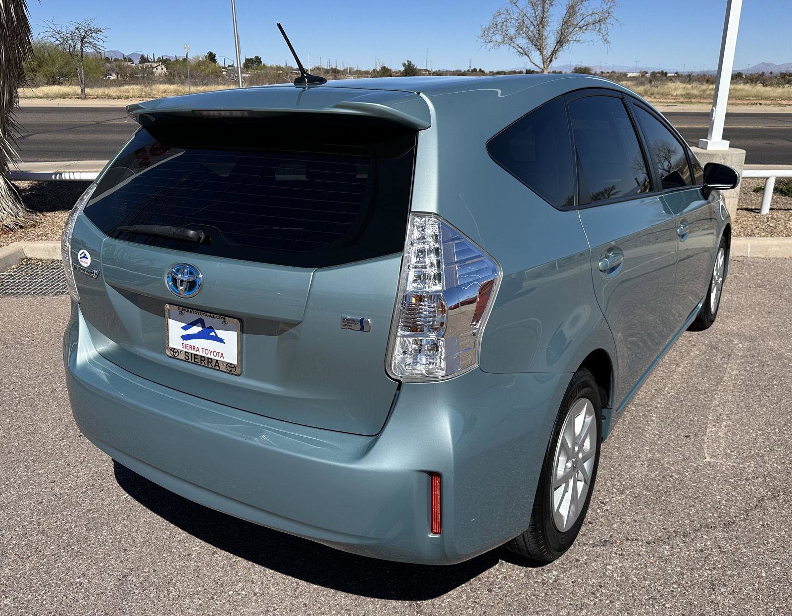 Used 2014 Toyota Prius V Three image 6