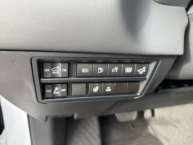 Used 2024 Toyota Tundra Platinum AWD/4WD image 11