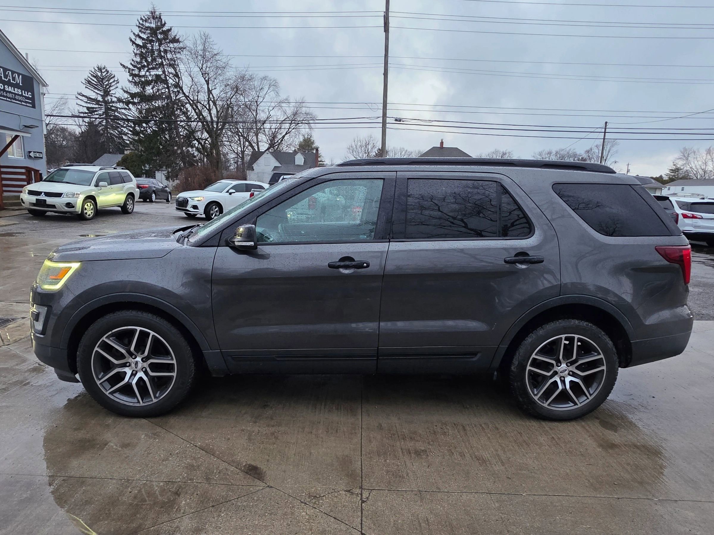 Used 2016 Ford Explorer Sport w/ Equipment Group 401A image 4