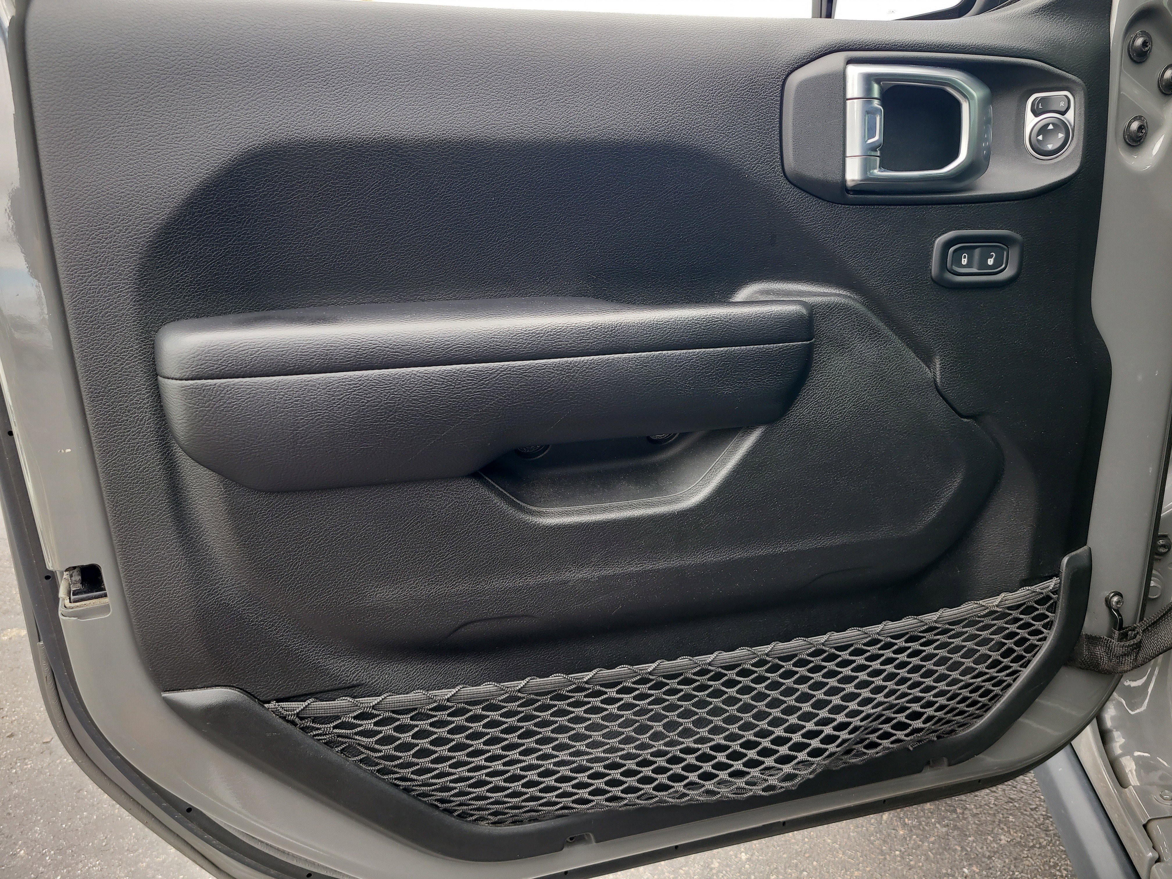 Used 2021 Jeep Gladiator Mojave image 16