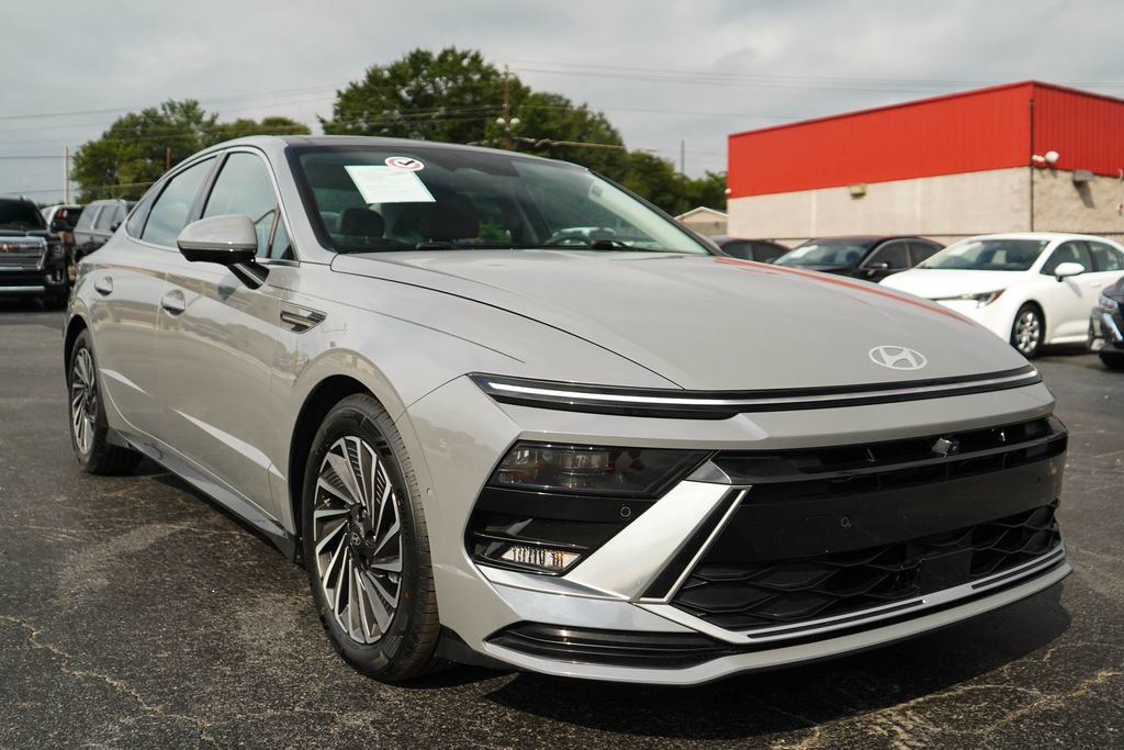 Used 2024 Hyundai Sonata Limited FWD image 38