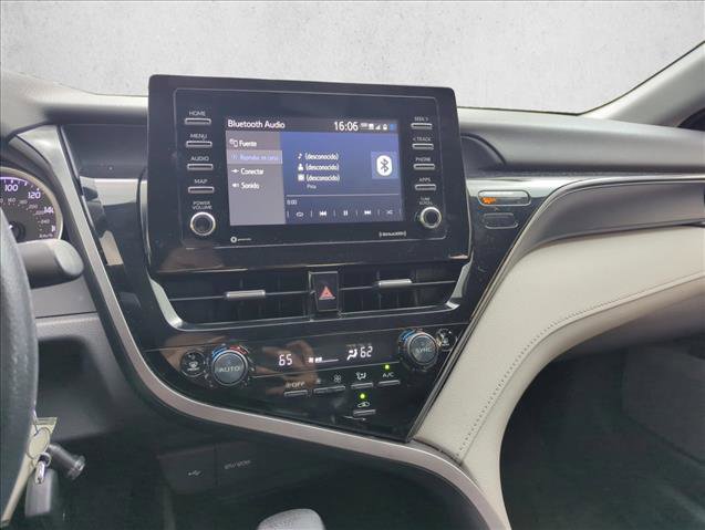 Used 2023 Toyota Camry LE image 5