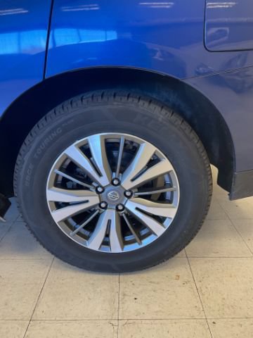 Used 2020 Nissan Pathfinder SL FWD image 36