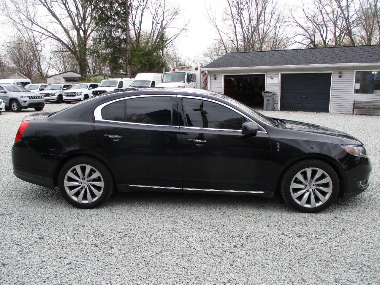 Used 2016 Lincoln MKS AWD w/ Equipment Group 101A image 6