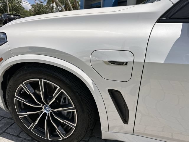Used 2022 BMW X5 xDrive45e w/ M Sport Package AWD/4WD image 33