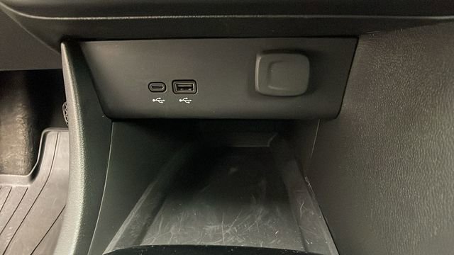 Certified 2024 Buick Encore GX Preferred w/ Comfort Package image 25