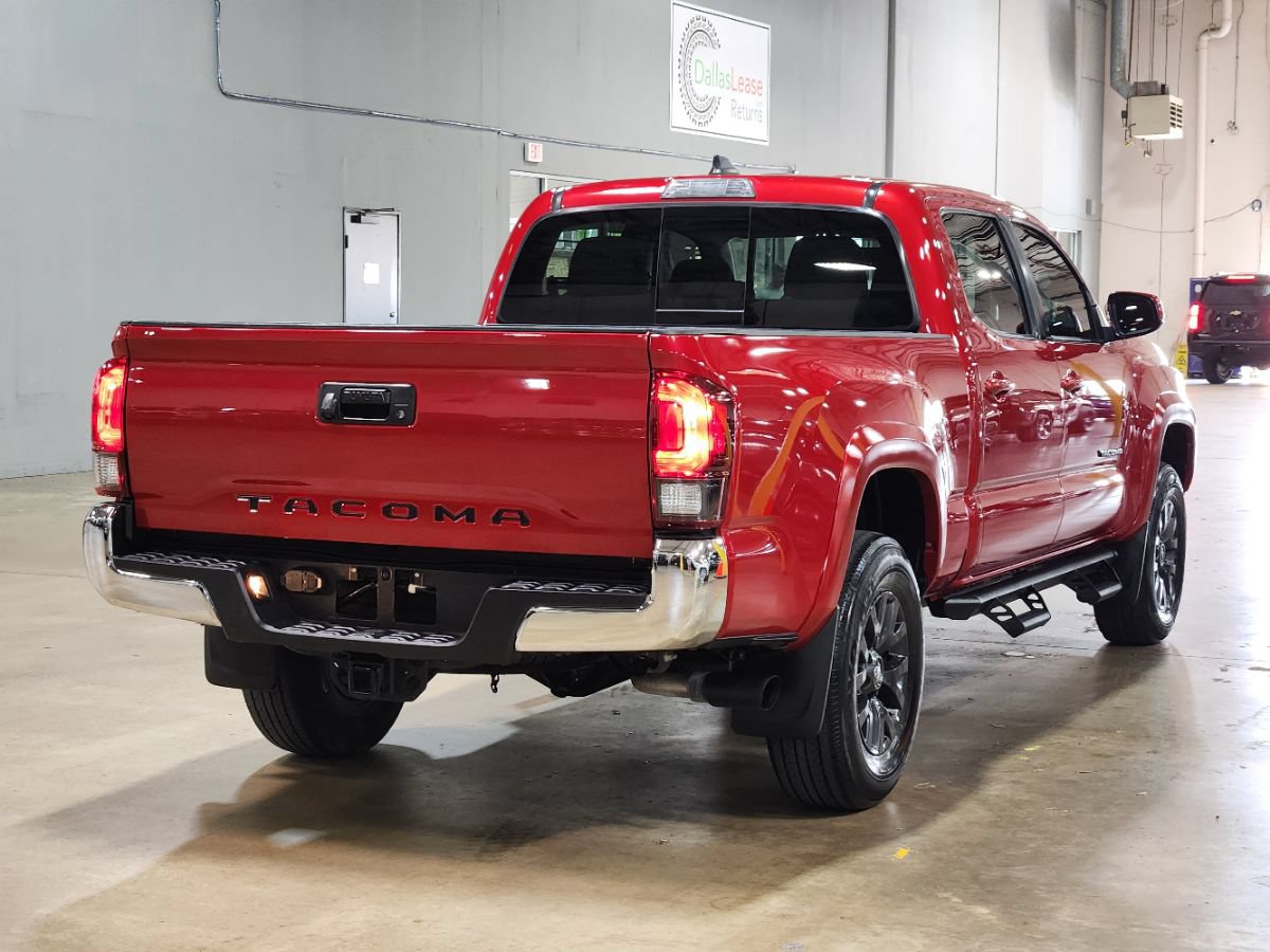 Used 2022 Toyota Tacoma SR5 RWD image 8